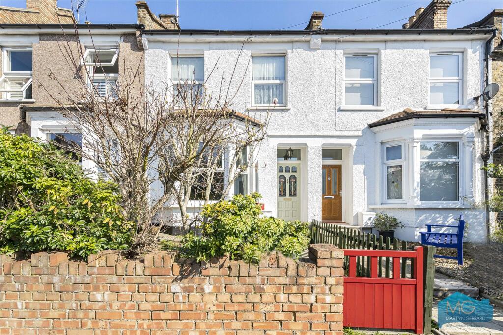 Main image of property: Long Lane, London, N3