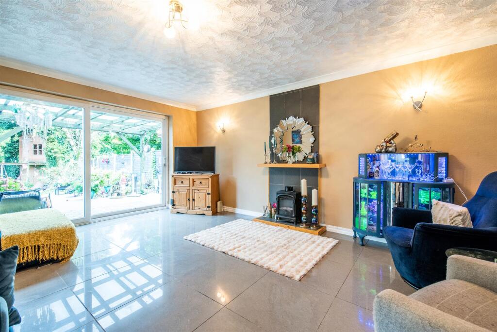 House in Preston - View 2