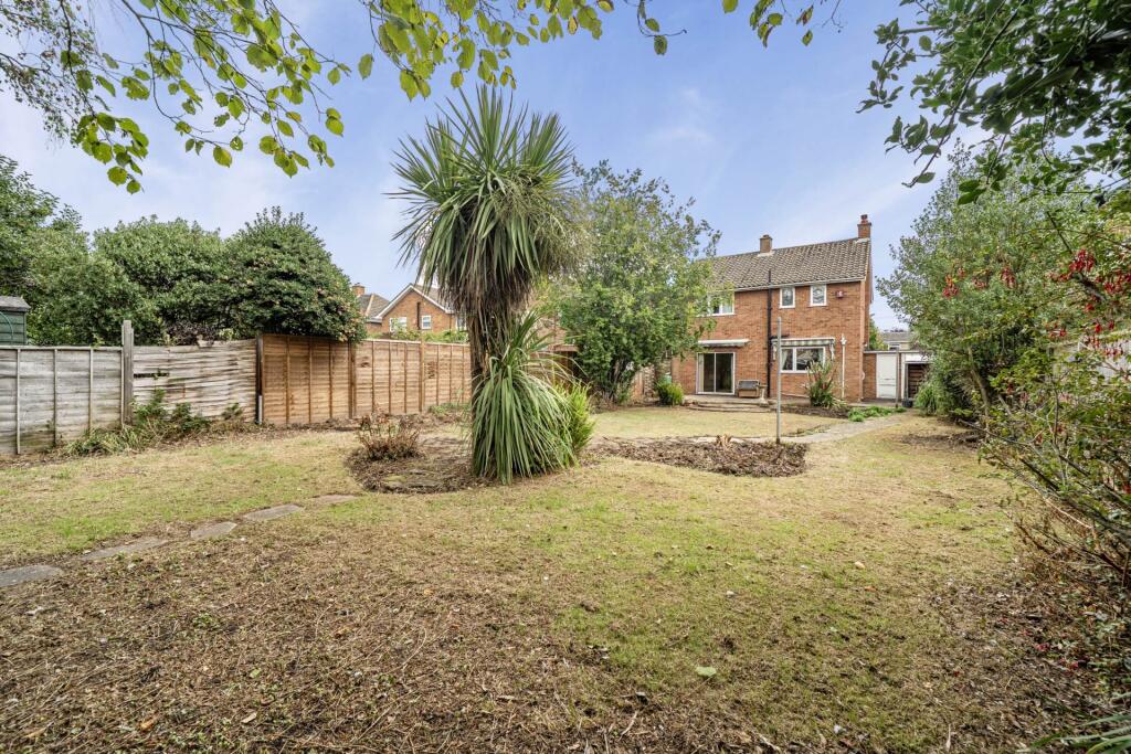 House in Bedford, Brickhill - View 4