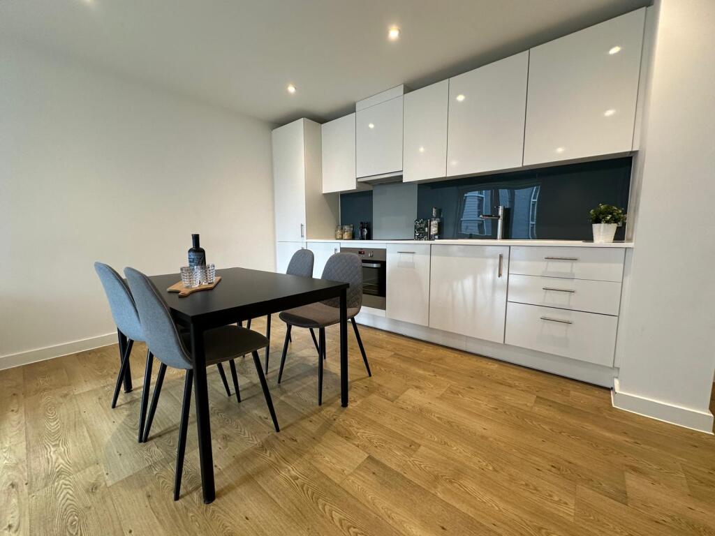 Apartment in Manchester - View 5