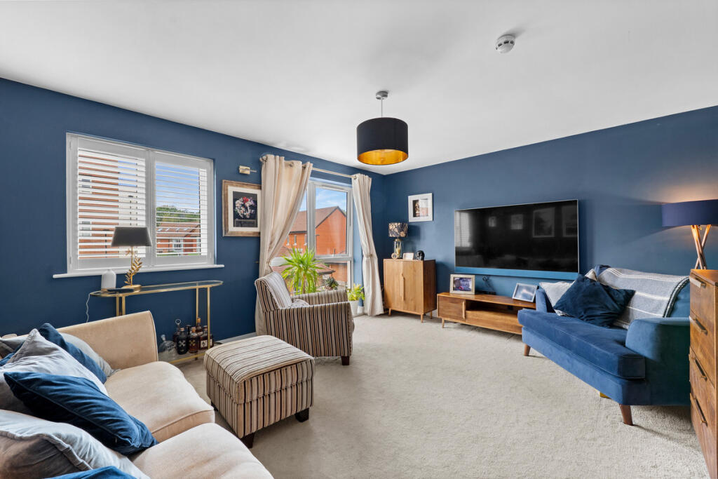 House in Redhill - View 2