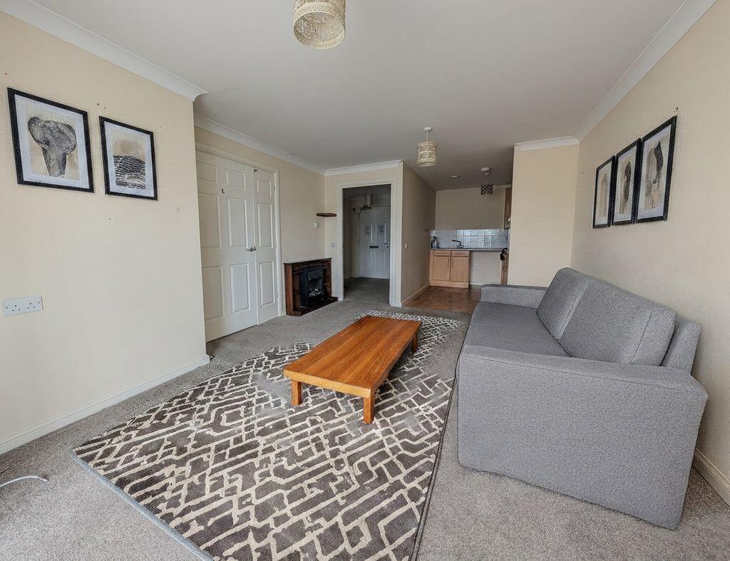 Apartment in Portsmouth - View 2