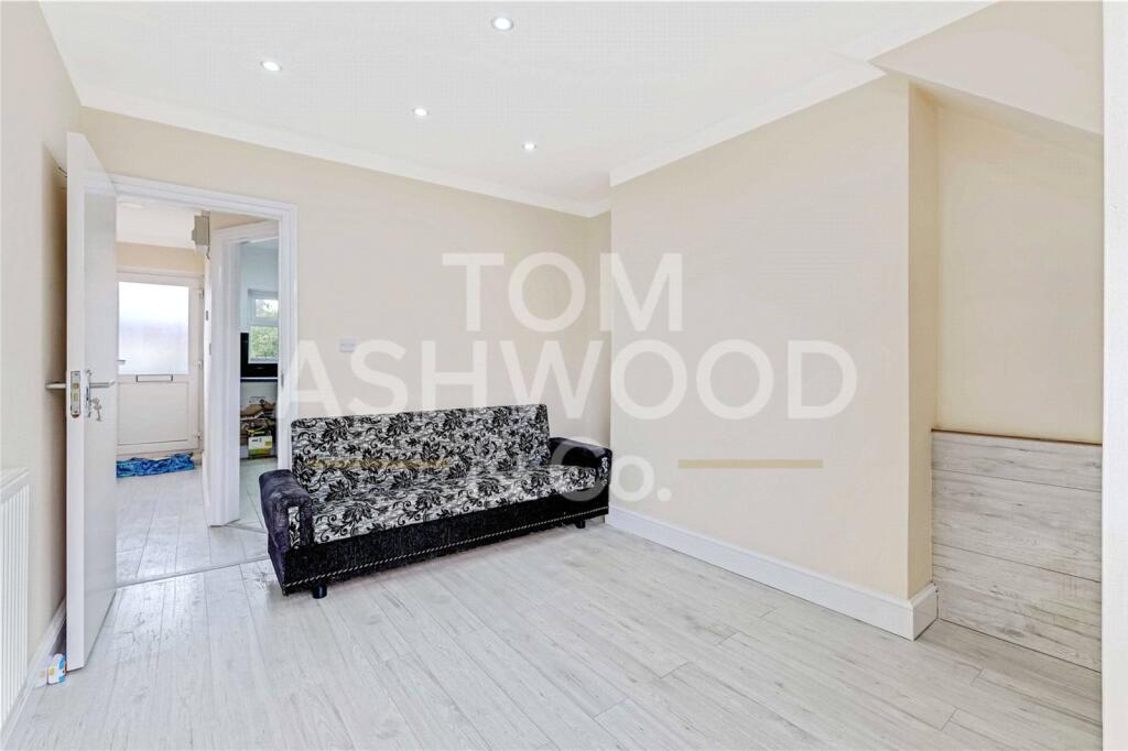 Apartment in London, Thames View - View 2