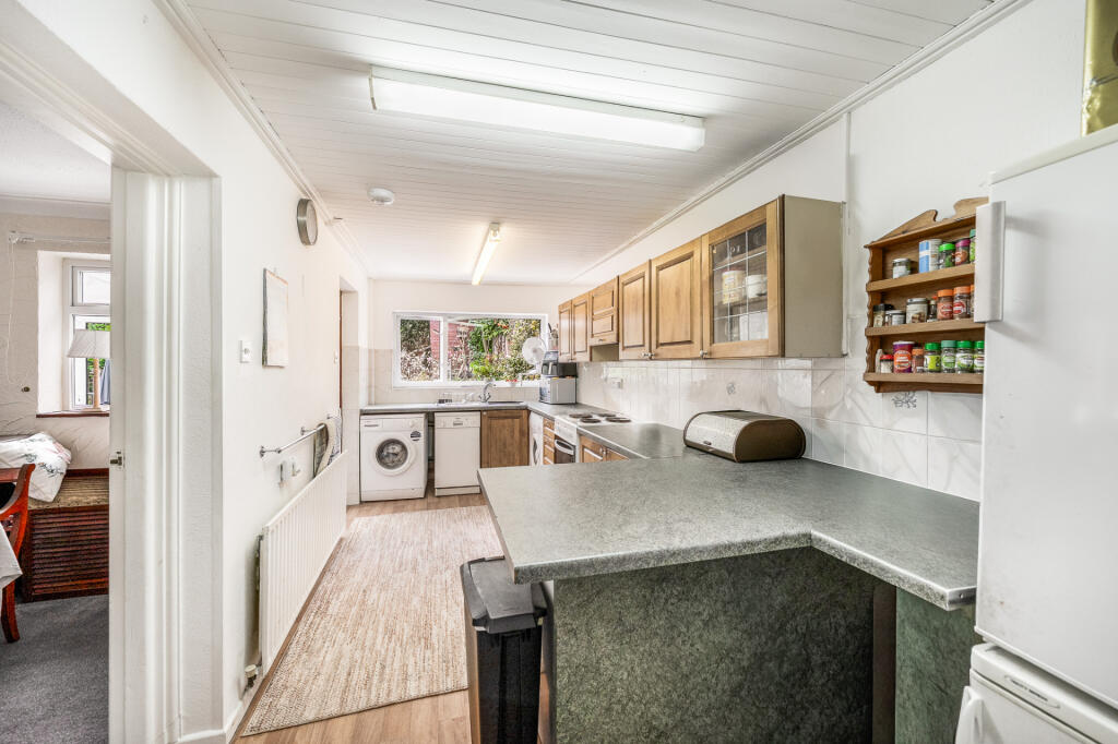 House in Dudley - View 4