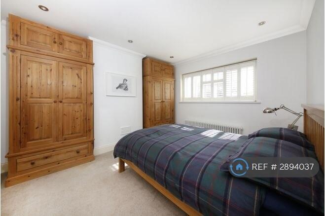 Main image of property: Rochester Way, London, SE9