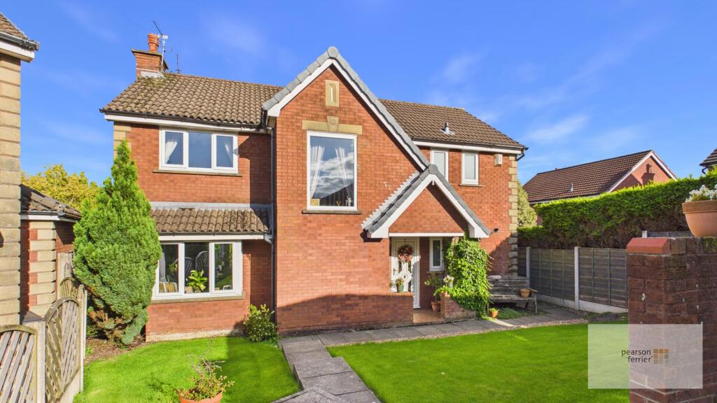 4-bed detached on Brooksbottoms Close, Ramsbottom, Bury, £500,000