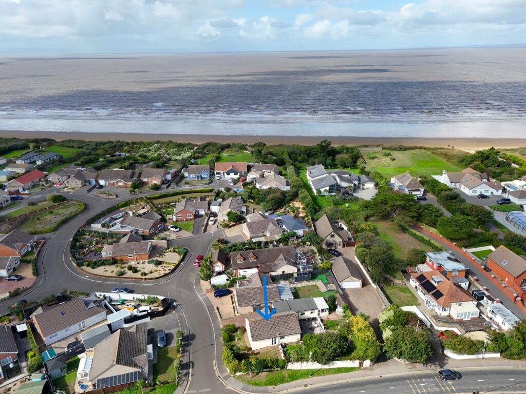 Pinewood Way, Brean, Burnham-on-Sea, Somerset, TA8 photo 2