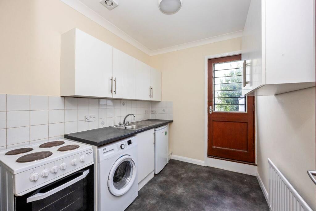 37 & 39 Bristol Gardens & 1 Bennett Road, Brighton, East Sussex, BN2 5JR photo 4