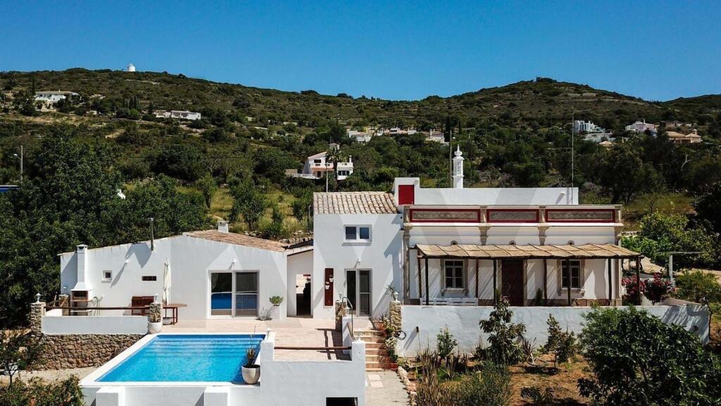 Main image of property: Algarve, Santa Bárbara de Nexe