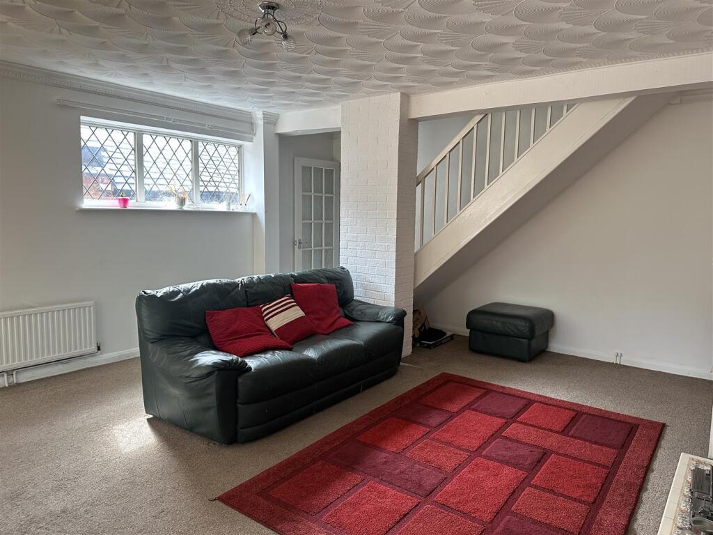 House in Wigston, Wigston Fields, South Wigston - View 4