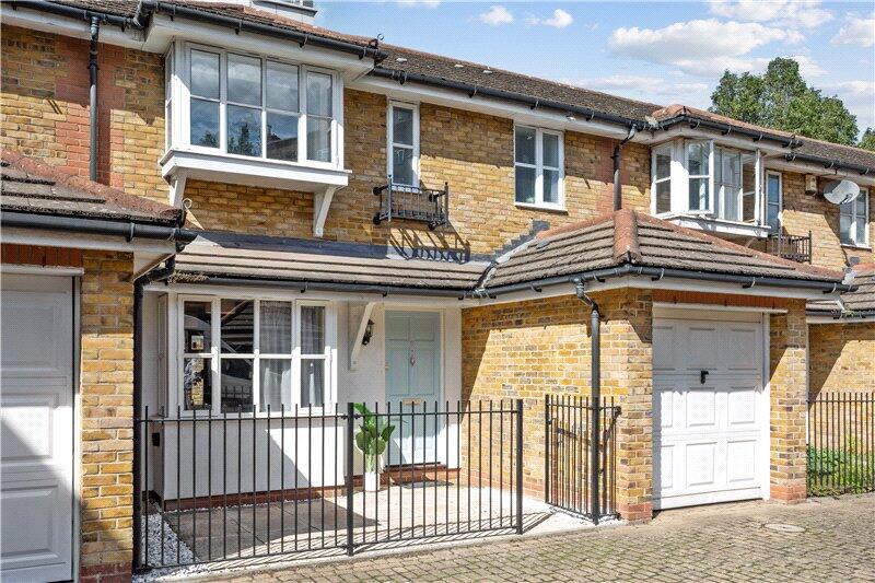 Main image of property: Cottesloe Mews, London, SE1