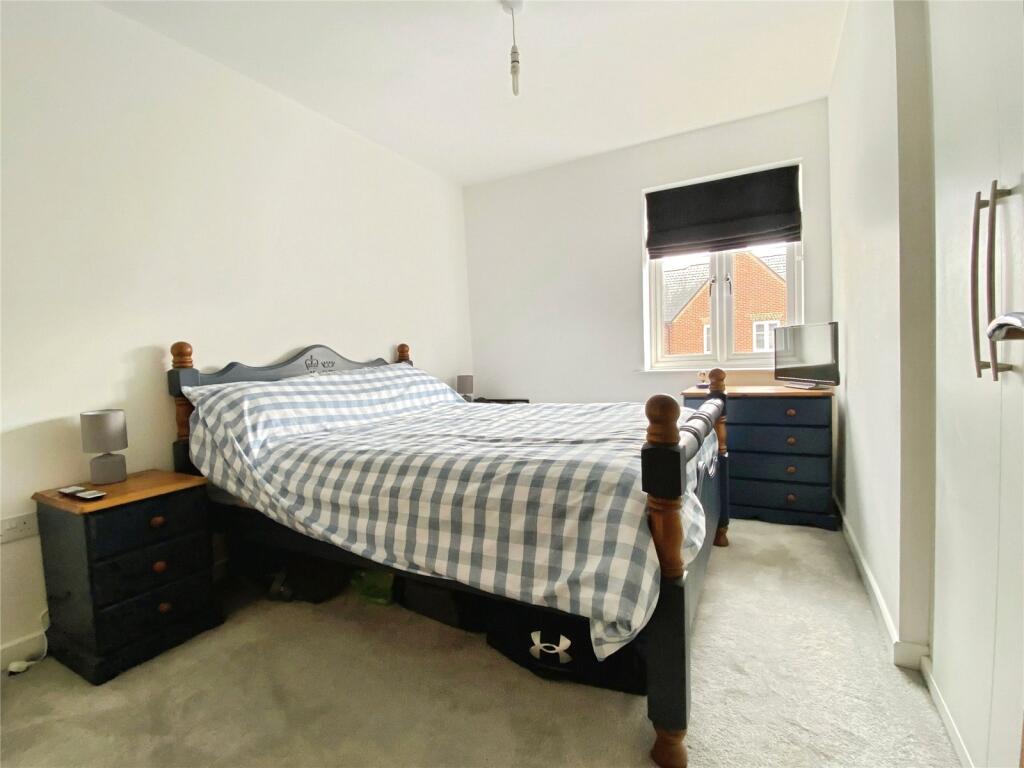Apartment in Wokingham - More