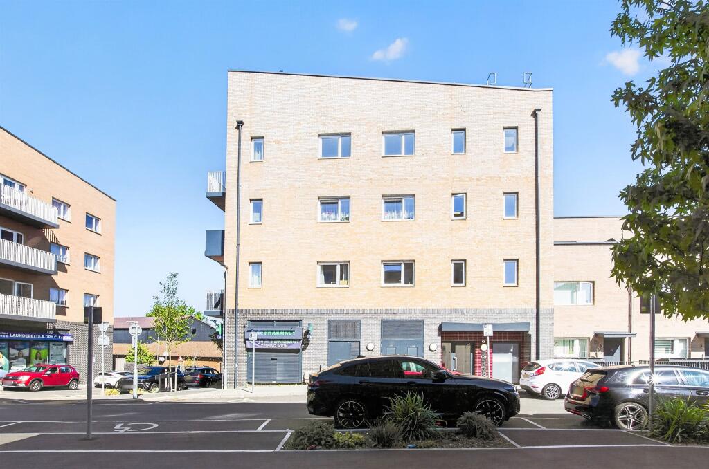 Main image of property: High View, Hatfield