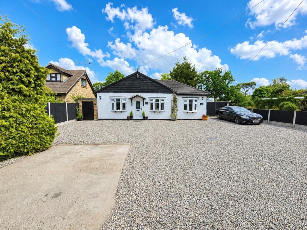 Main image of property: Ethelbert Road, Rochford, Essex, SS4 3JS