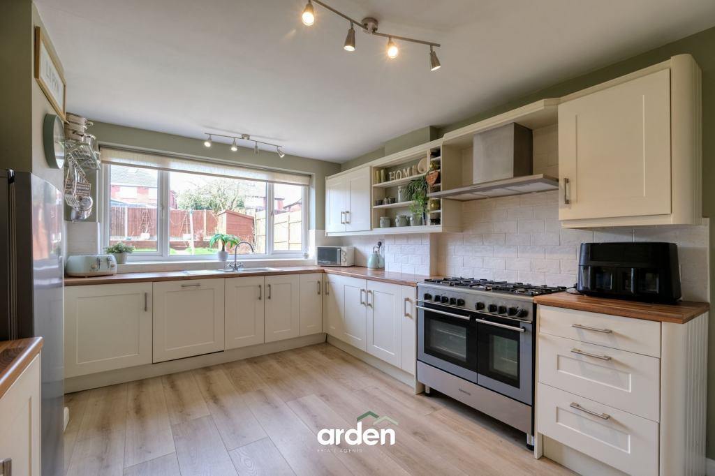 Additional image 2 of Hanging Lane, Birmingham, B31