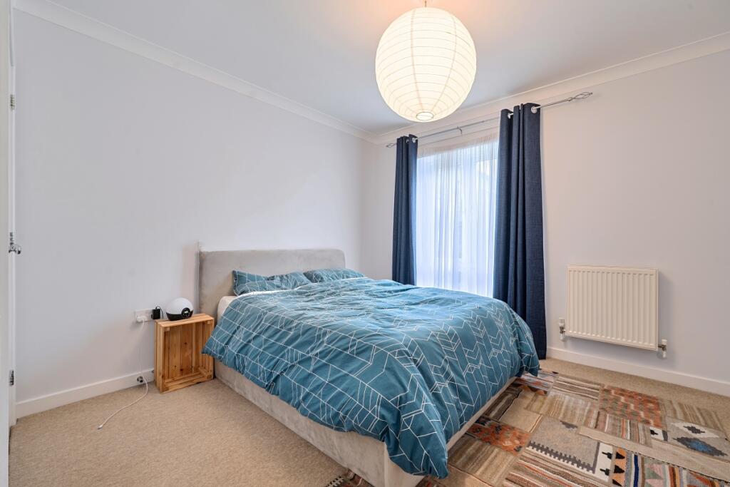 Apartment in Watford, Cassio Metro, Holywell Estate - More