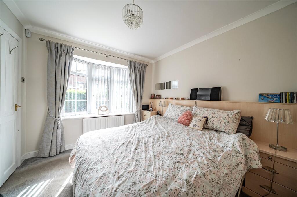 House in Leeds, Alwoodley - View 5