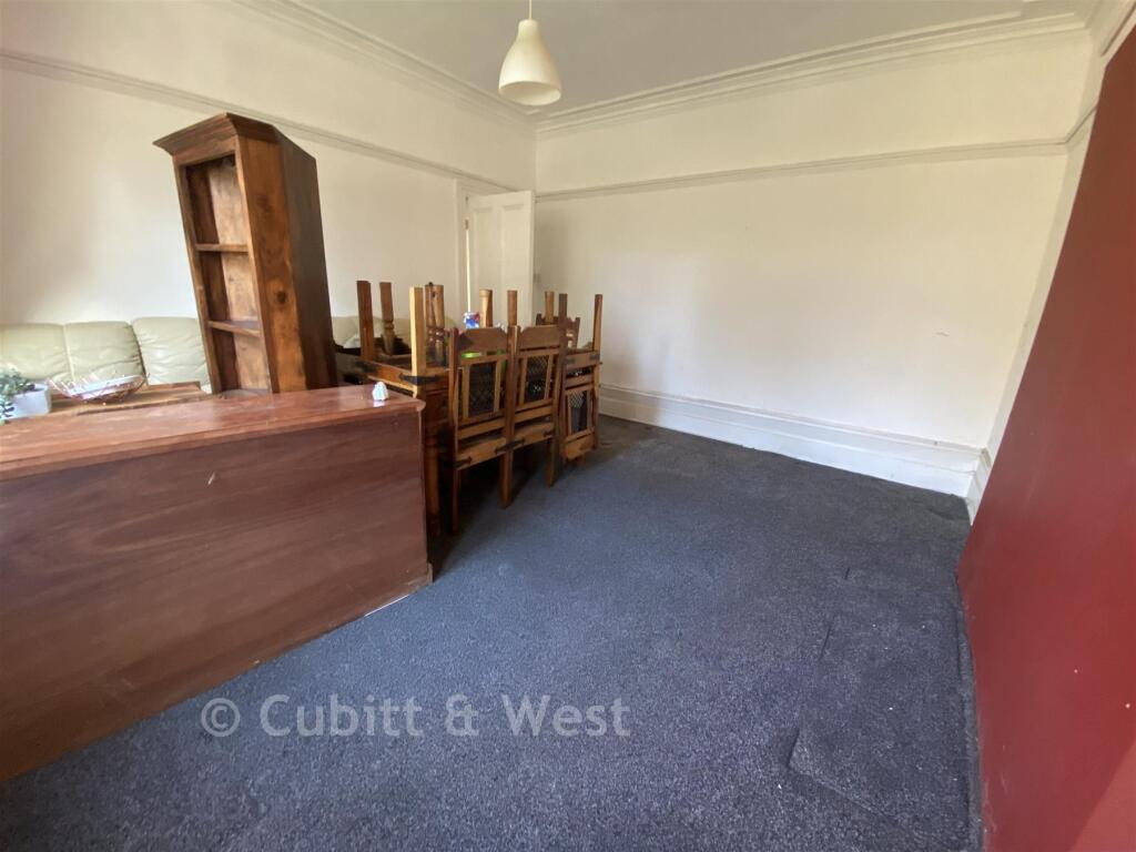 Godstone Road, Whyteleafe, Surrey photo 4