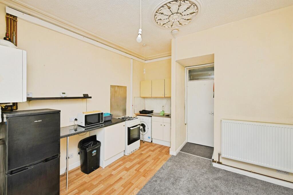 Apartment in Plymouth, Pennycomequick - View 3