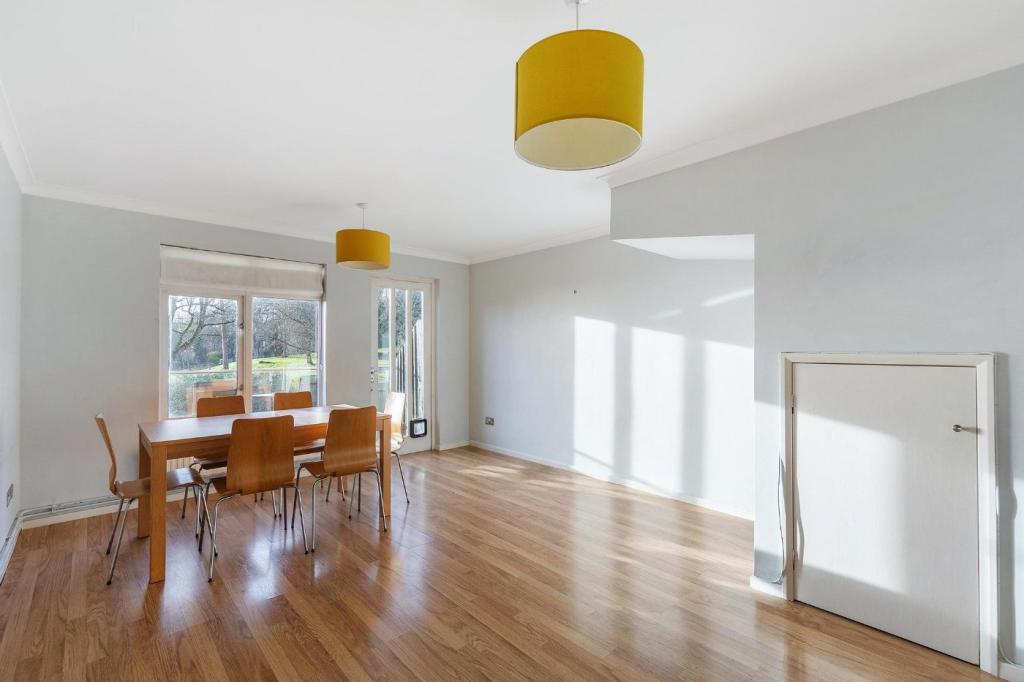 Main image of property: Auckland Road, London, SE19