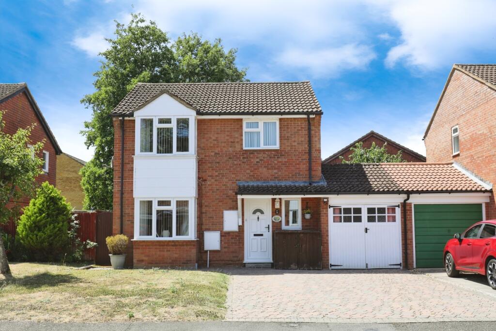 Main image of property: Blythe Place, Bicester, Oxfordshire, OX26