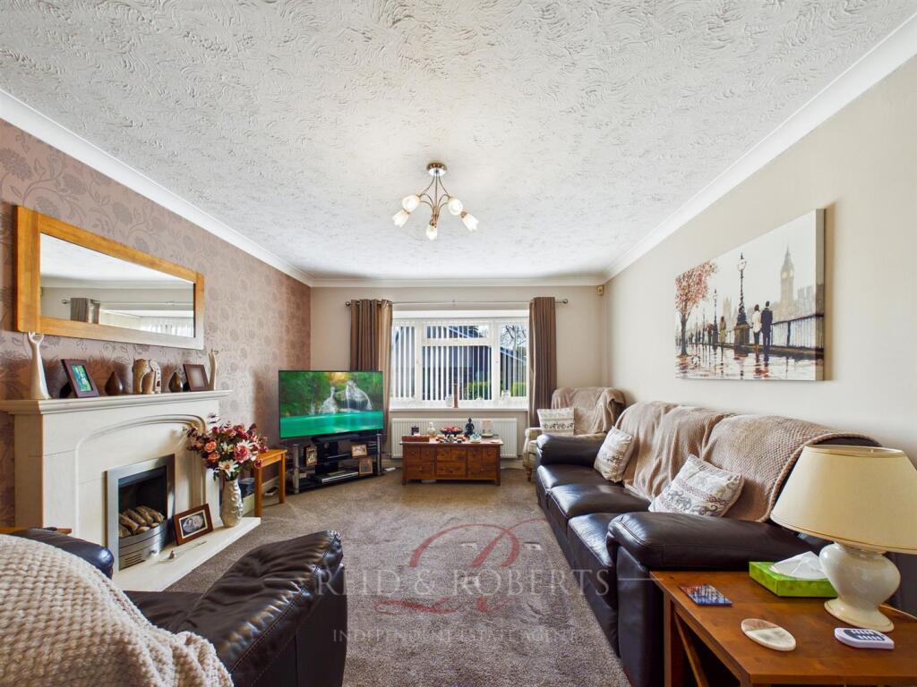 House in Pen-y-ffordd, Dobshill - View 2