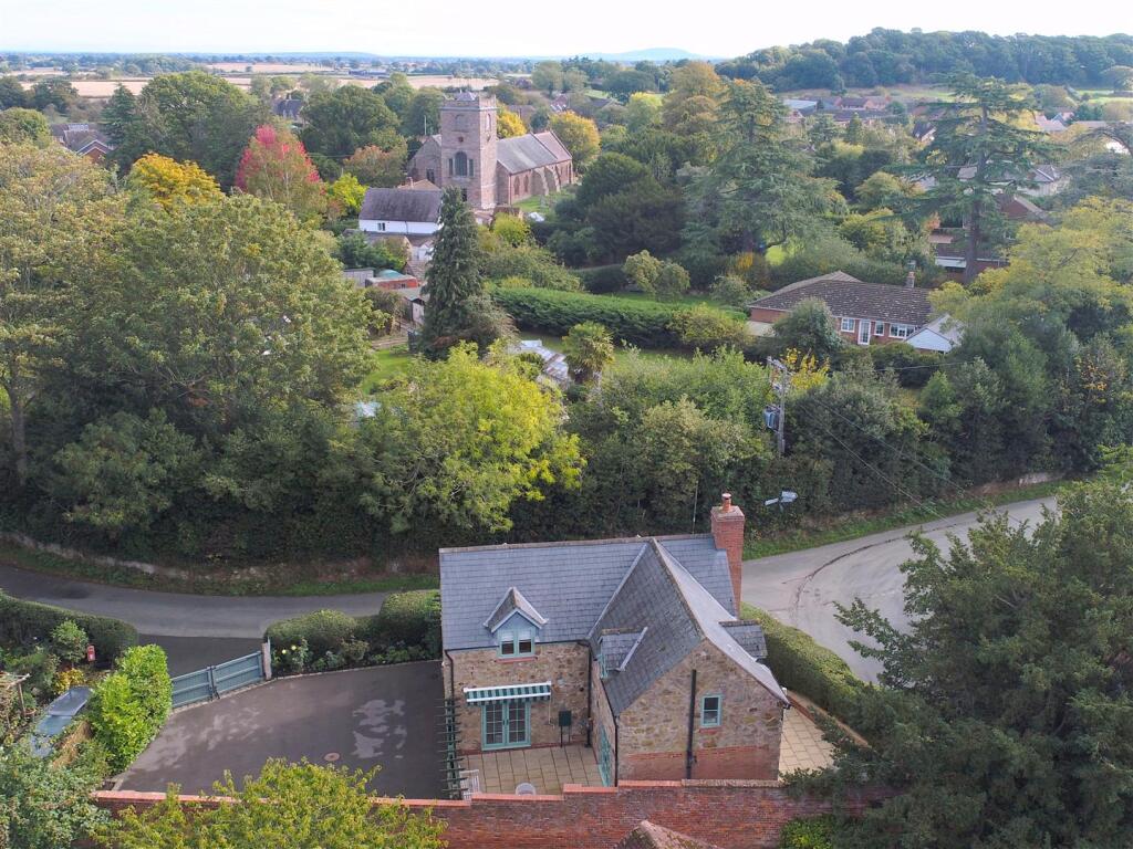Westbury, Shrewsbury photo 2