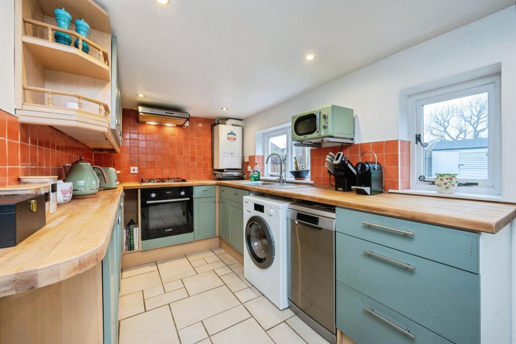 House in Little Kingshill, Great Missenden - View 6