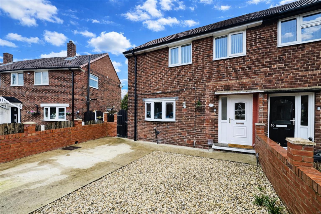 Main image of property: Chevet View, Royston, Barnsley, S71 4RZ