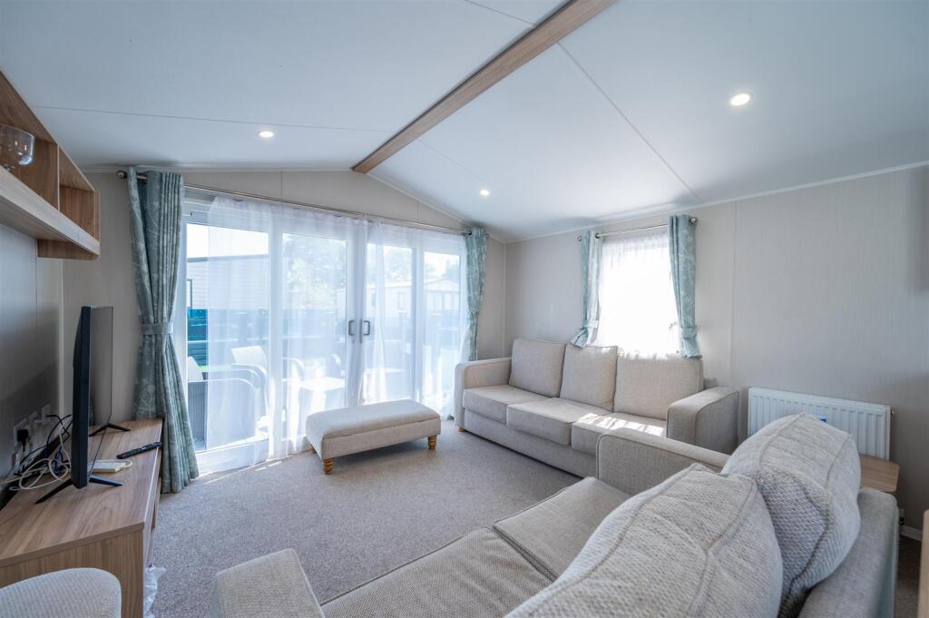 Havant Road, Hayling Island - View 3
