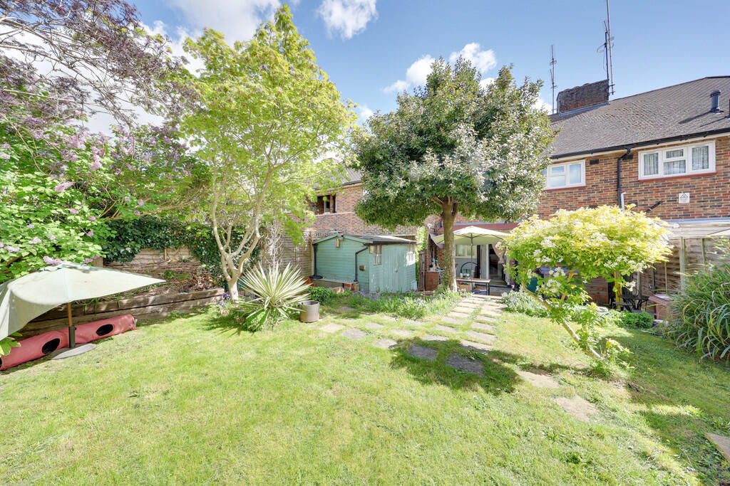 Apartment in Orpington, Scadbury, St Paul's Cray - View 4