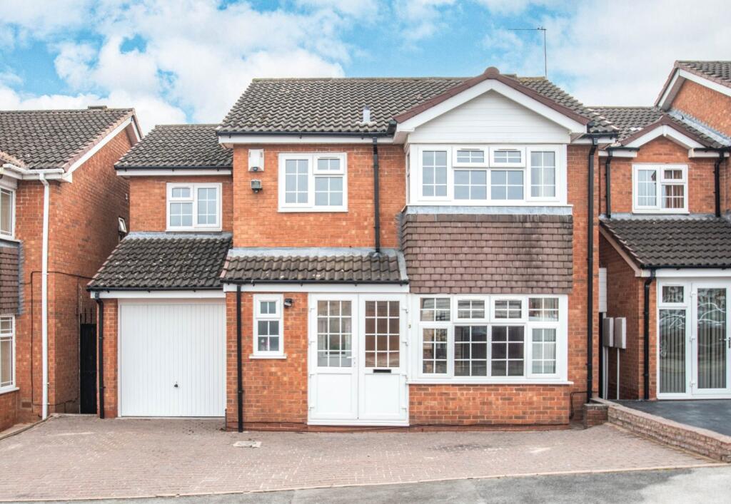 Main image of property: High Park Close, Smethwick, West Midlands, B66