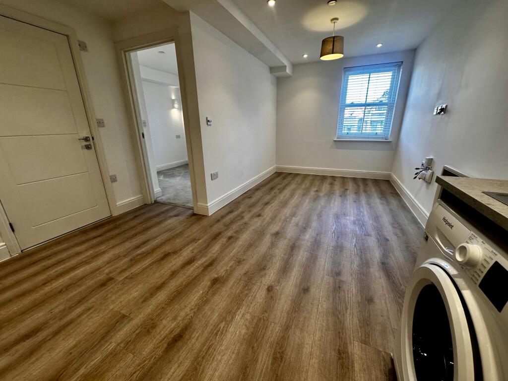 Apartment in Bournemouth - More