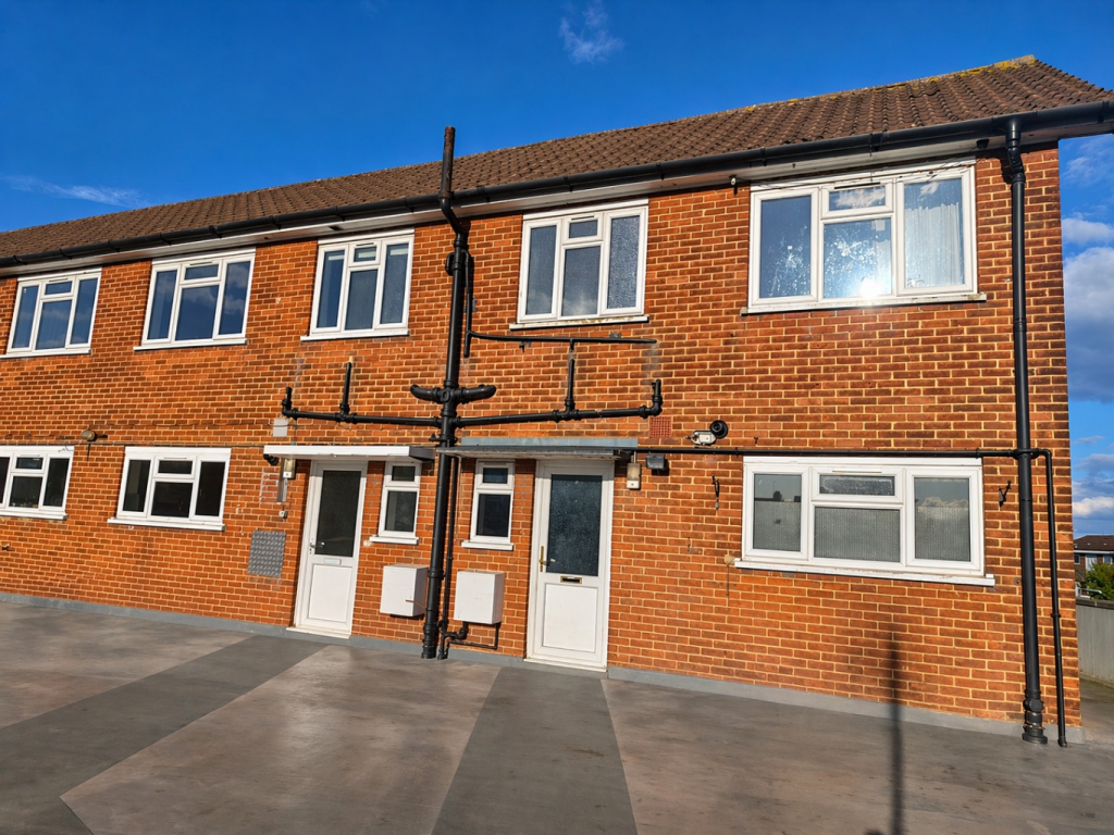 Main image of property: Ilford, Greater London, IG6