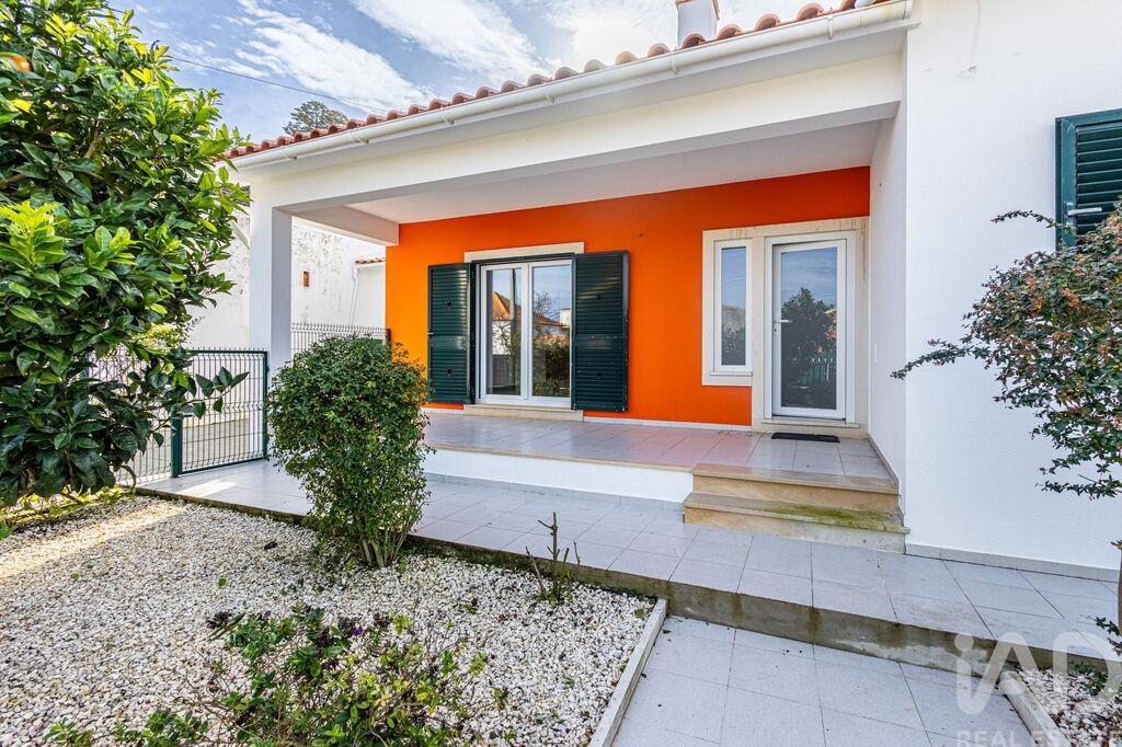 Main image of property: Leiria, Roliça