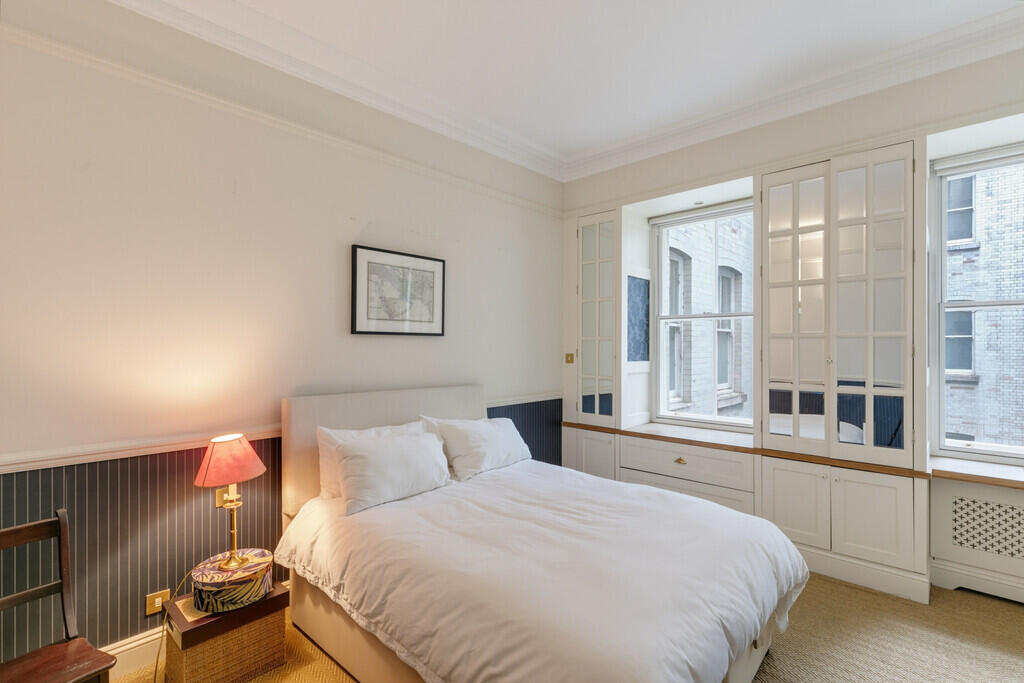 Apartment in London - View 5