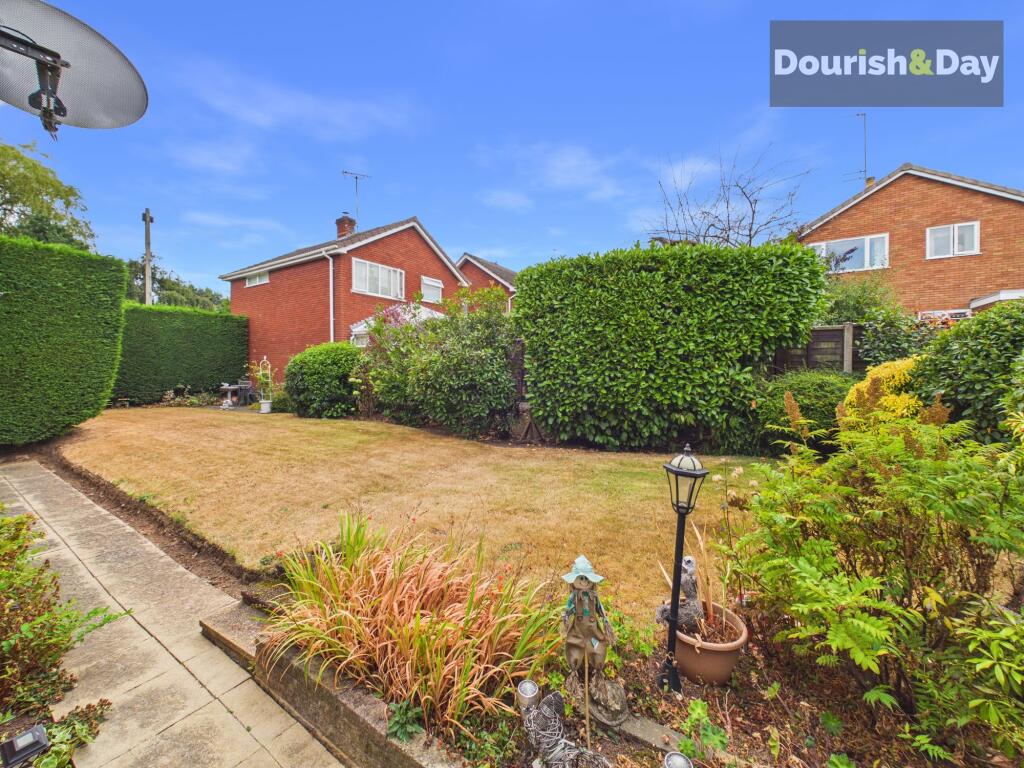 House in South Staffordshire, Penkridge - View 4