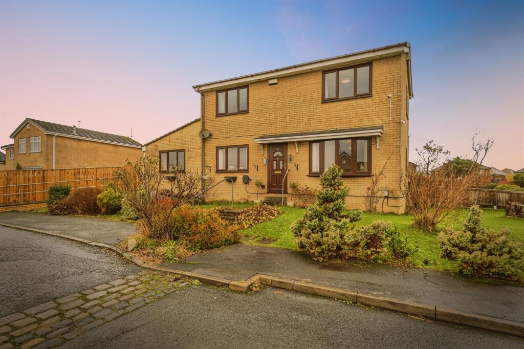 Moffat Close, BRADFORD