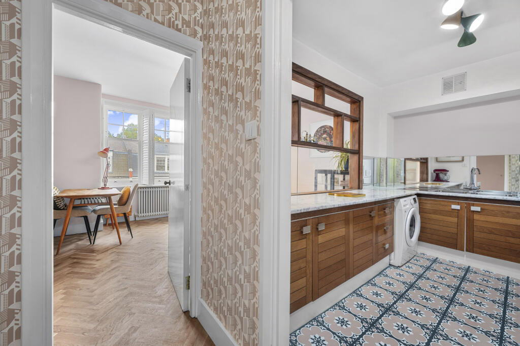 Apartment in London - View 4