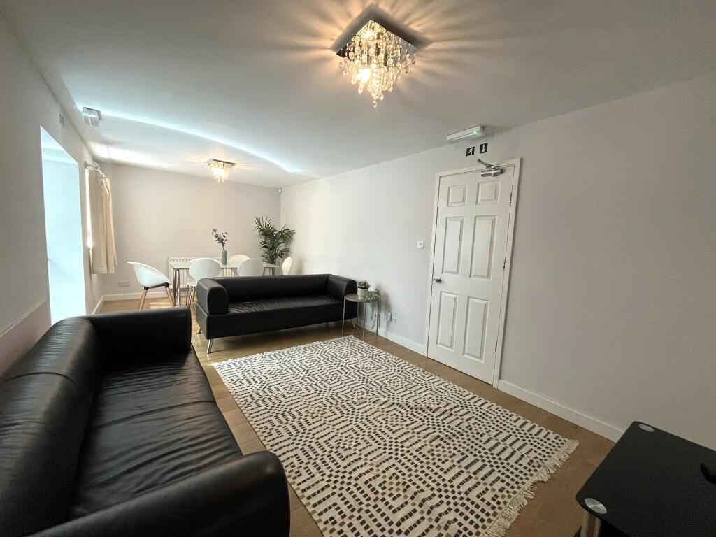 Main image of property: Scalford Drive, Wollaton Park, Nottingham