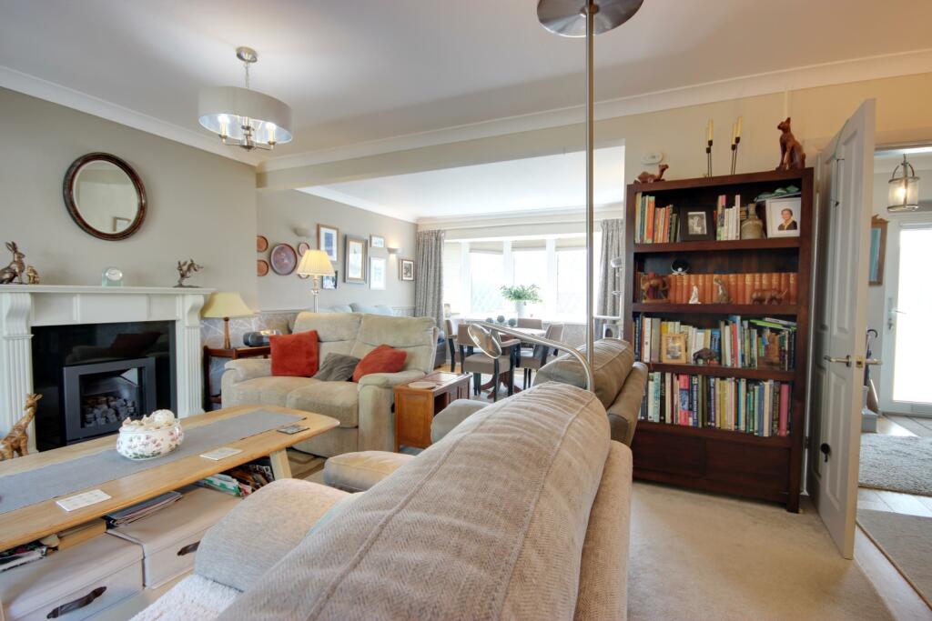 House in Hull - View 4