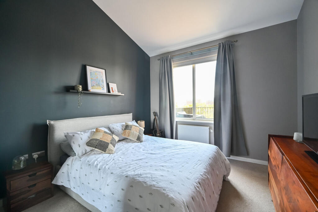 Navigation Road, Tower Hamlets, London, E3 - View 4