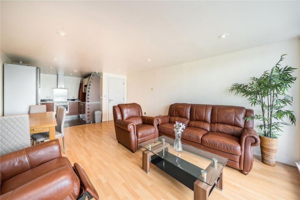 Main image of property: Apollo Building, Canary Wharf