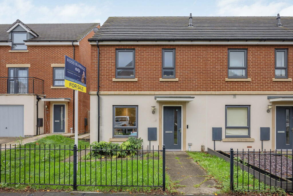 2-bed terraced on Morris Walk, Cheltenham, GL51, £250,000