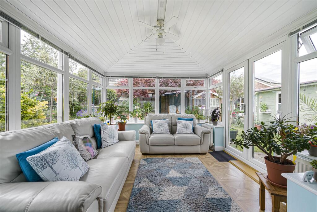 House in Rochester, Cliffe and Cliffe Woods - View 5