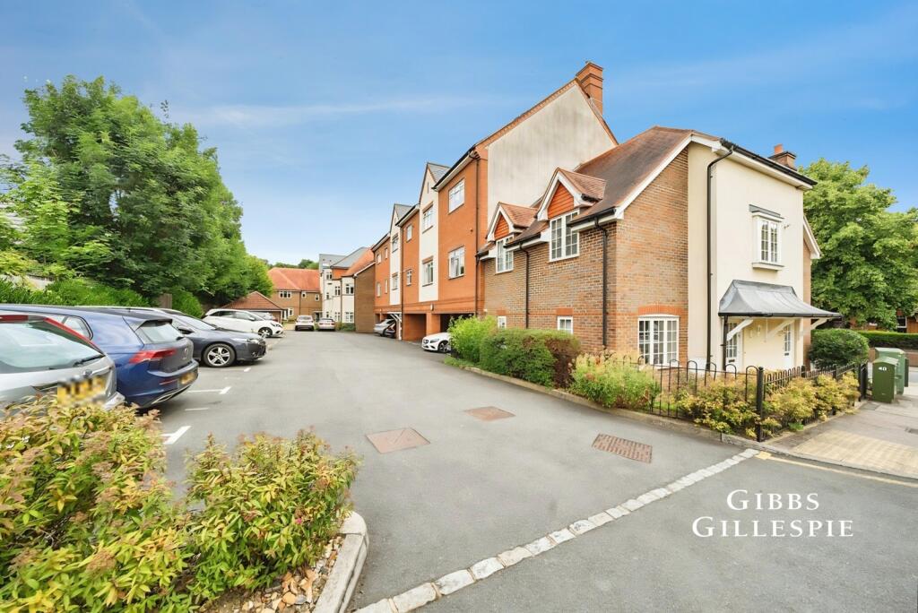 Main image of property: High Street, Rickmansworth, Hertfordshire, WD3