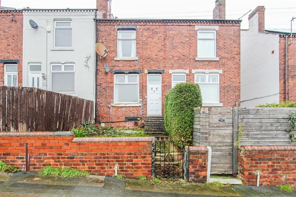 2-bed terraced on Mount Road, Stanley, Wakefield, £100,000