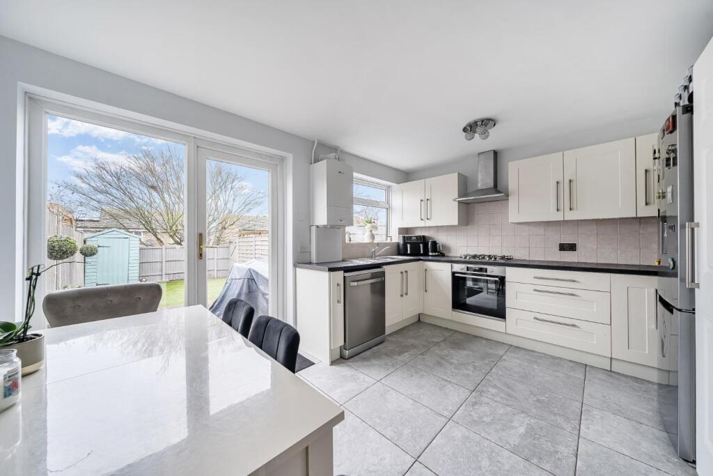 Harvest Ridge, Leybourne, West Malling photo 3