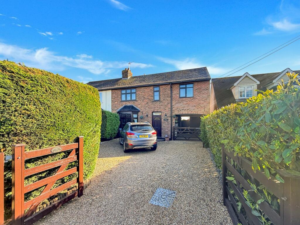 Main image of property: Clacton Road, Thorrington, Colchester, CO7