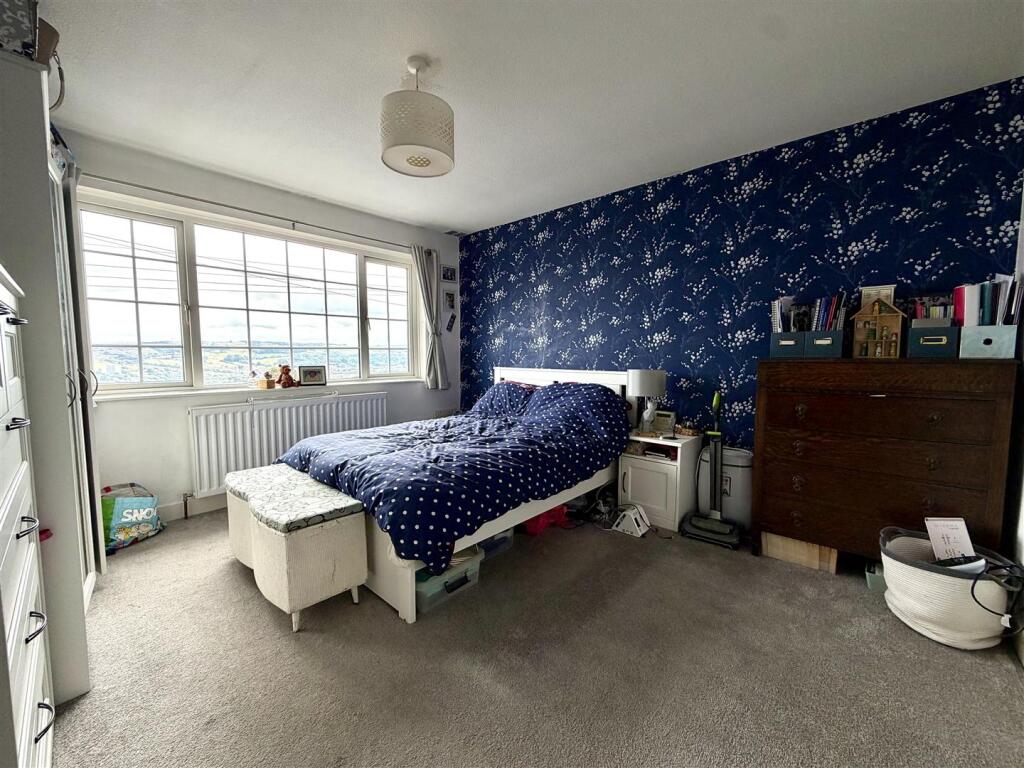 House in Bradford, Keighley - View 5